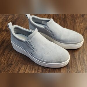 Women's Tom's Grey/Blue Tristan Suede Platform Slip-ons Size 7.5